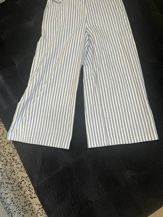 Striped Jumpsuit - Picture 4 of 5